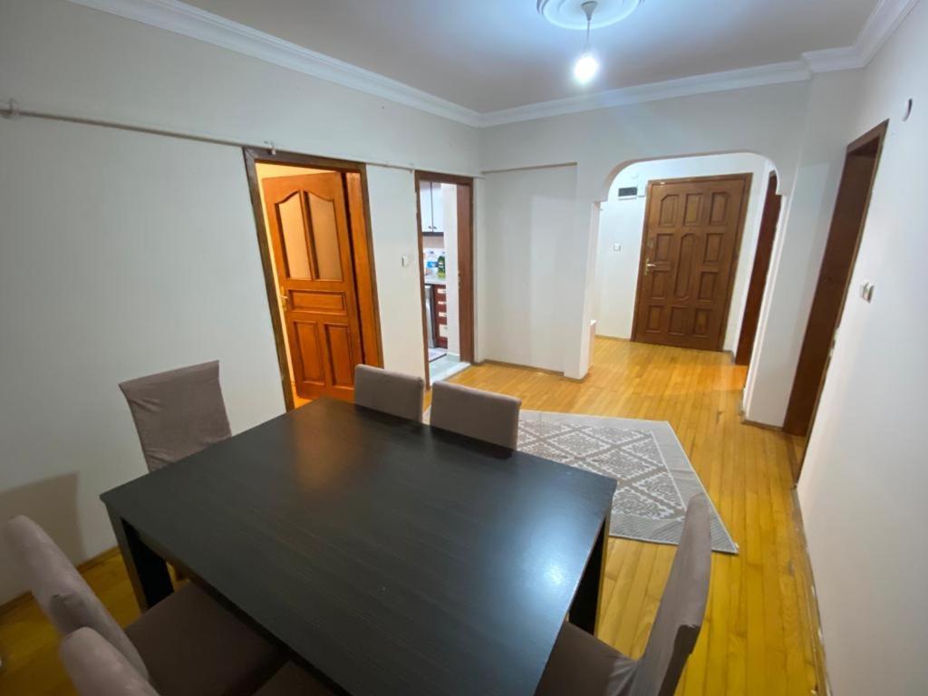 2 Bedrooms Central Area Located Appartment 2 Floor Istanboel Buitenkant foto